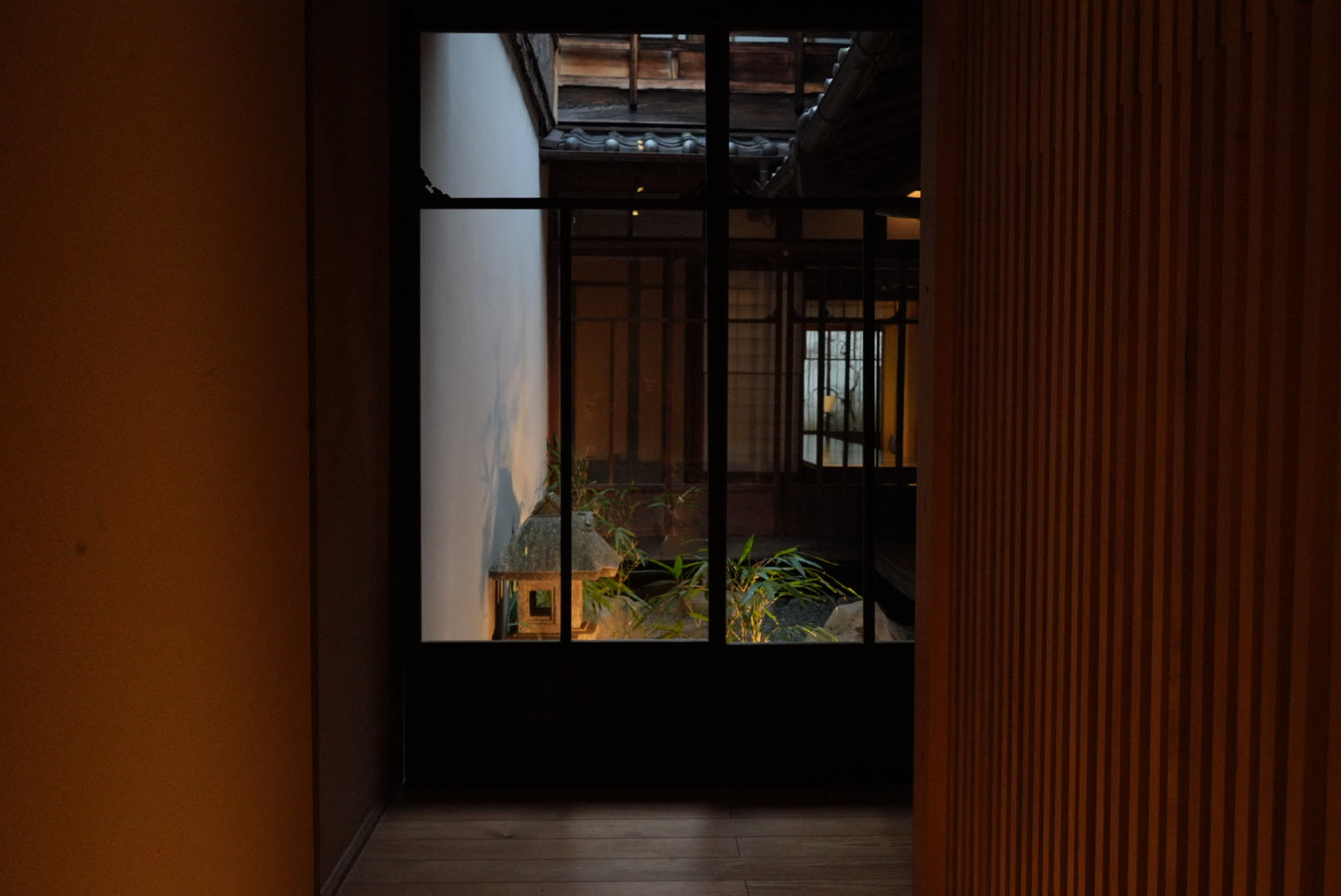 1 Hour Geisha Show & Kitano Tenmangu Shrine with Geisha in Kyoto