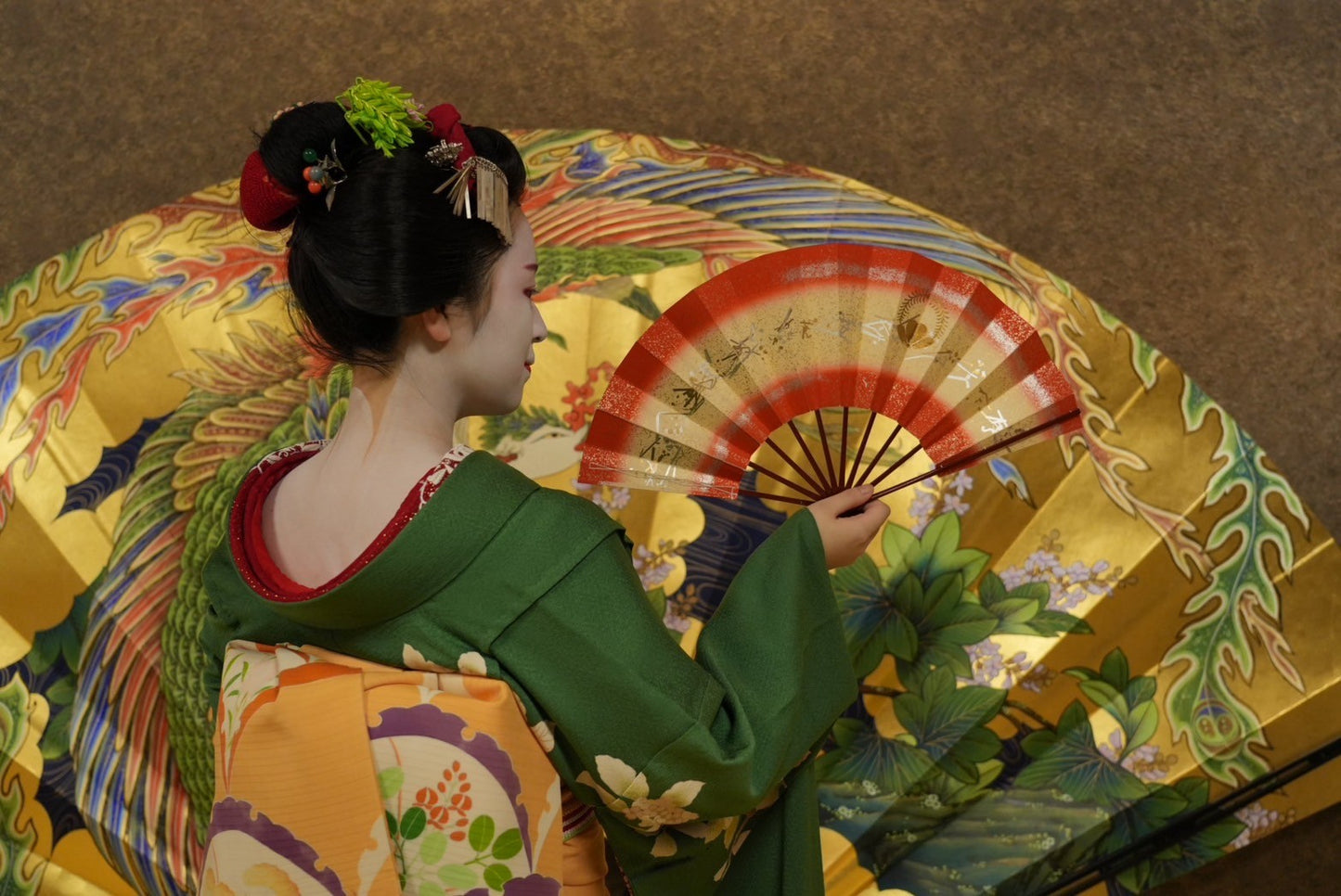 The Art of Geisha: Exclusive Show & Traditional Japanese Game