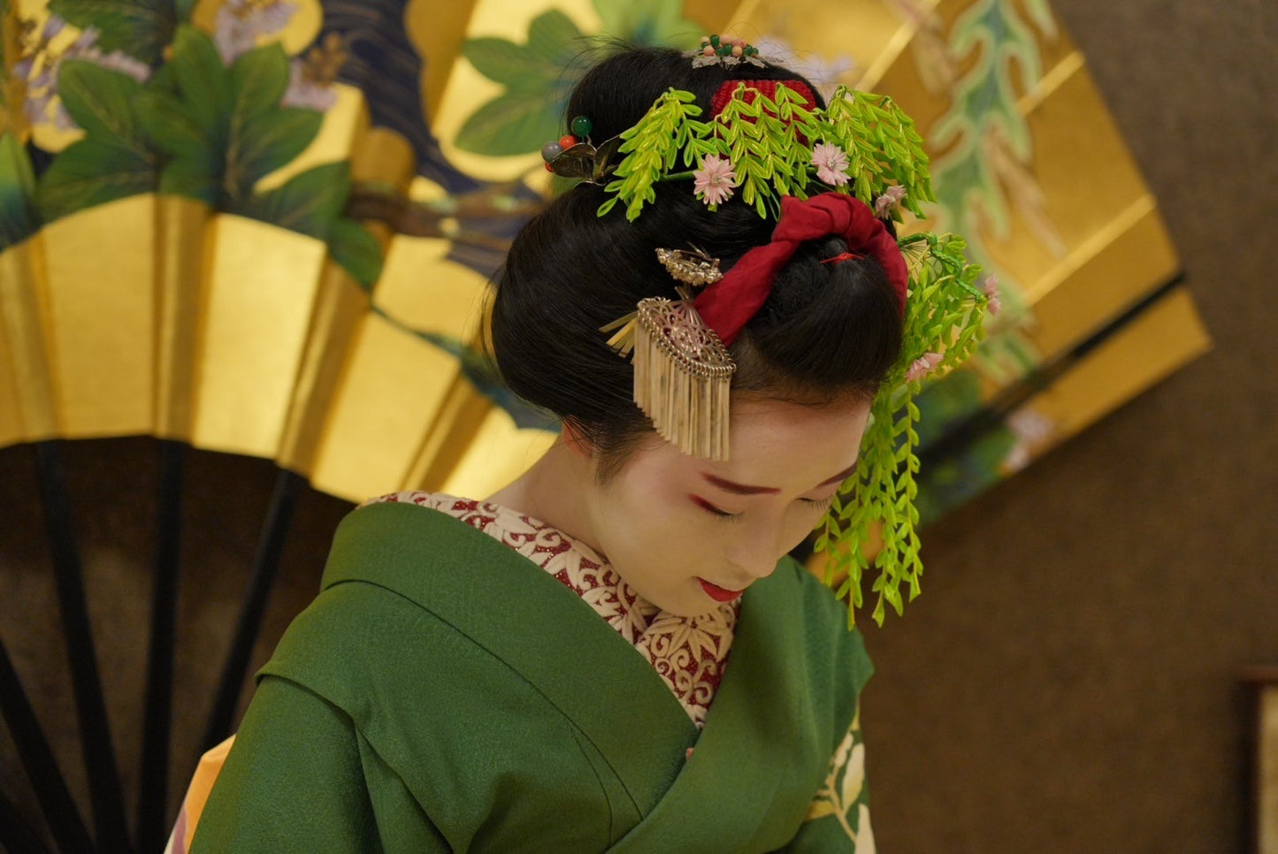 The Art of Geisha: Exclusive Show & Traditional Japanese Game