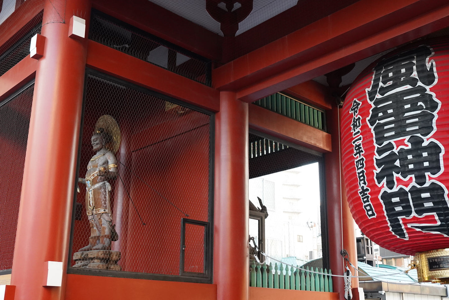 Tokyo Early Bird Tour Asakusa Meiji Jingu and Tsukiji Market