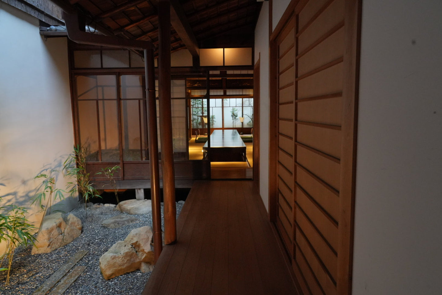 1 Hour Geisha Show & Kitano Tenmangu Shrine with Geisha in Kyoto