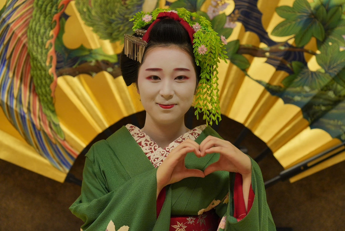 The Art of Geisha: Exclusive Show & Traditional Japanese Game